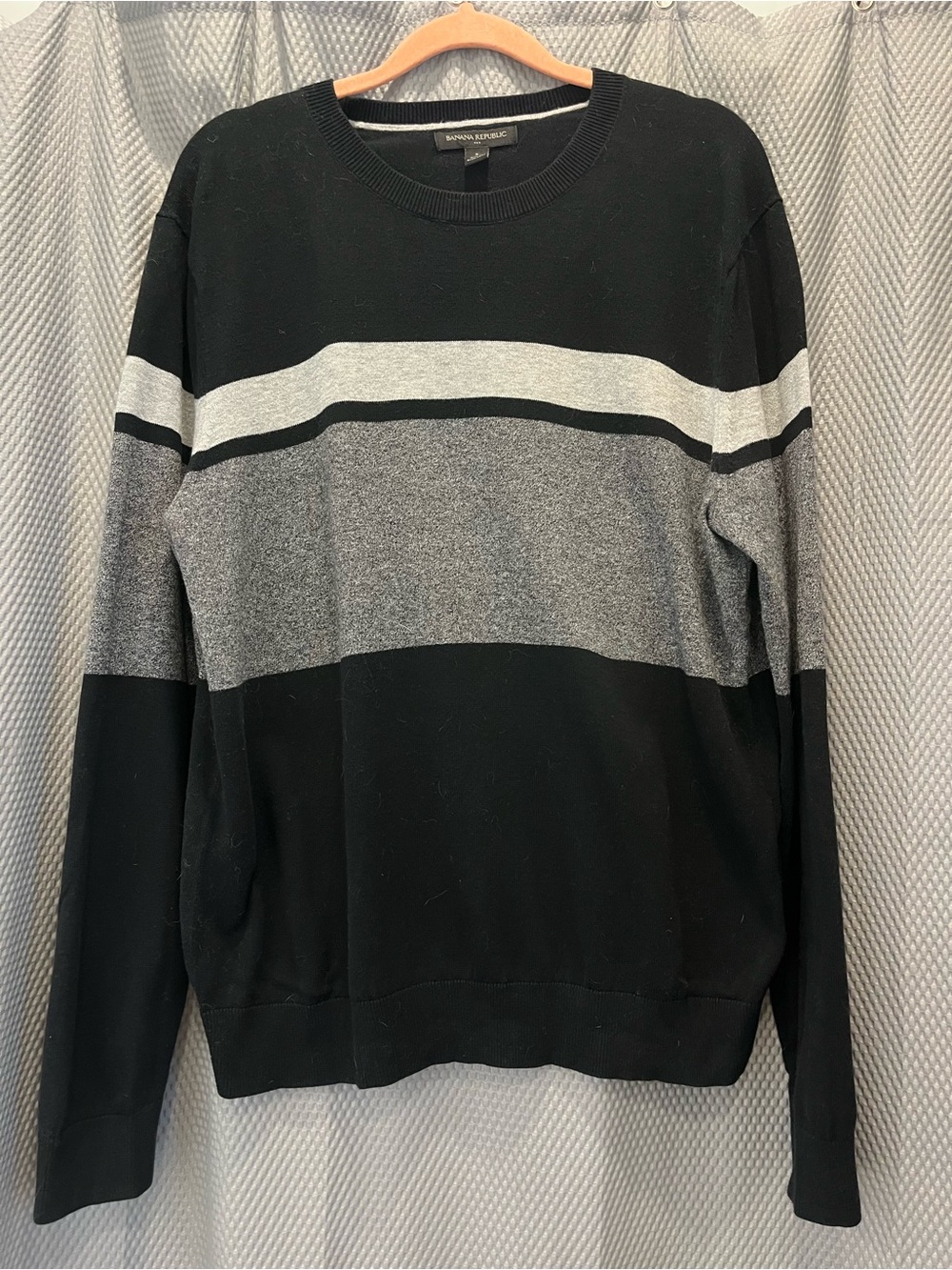 Men’s Banana Republic Striped Crewneck Sweater - Small